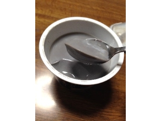 「雪印メグミルク アジア茶房 濃香なめらか黒ごまプリン カップ140g」のクチコミ画像 by ポロリさん