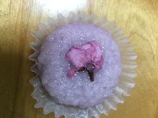 「セブン-イレブン 桜の花香るさくらもち 袋1個」のクチコミ画像 by レビュアーさん