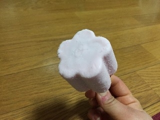 「丸永製菓 さくらあいすまんじゅう 袋85ml」のクチコミ画像 by RiNaさん