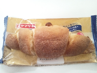 「ヤマザキ おいしい菓子パン メロンクロワッサン 袋1個」のクチコミ画像 by ちゃいろさん