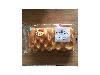 「ファミリーマート ソフトなチーズクリームパン」のクチコミ画像 by ぷうくりーむさん