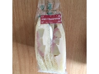 「イオン HAVE A SANDWICHI 桜あんとレアチーズの白桃サンド 袋2個」のクチコミ画像 by ぷうくりーむさん