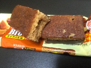 「ブルボン 濃厚チョコブラウニー キャラメル味 袋1個」のクチコミ画像 by Kotoさん