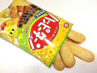「亀田製菓 ハッピーターン ちょっと濃いめの焼とうもろこし味 袋47g」のクチコミ画像 by つばきちさん