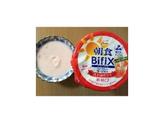 「グリコ 朝食BifiX ヨーグルト ストロベリー 脂肪ゼロ カップ330g」のクチコミ画像 by MOKAさん