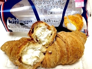 「ローソン ミニクロワッサン レアチーズクリーム 2個」のクチコミ画像 by つばきちさん