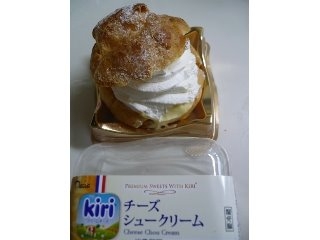 「プレシア PREMIUM SWEETS WITH KIRI チーズシュークリーム パック1個」のクチコミ画像 by みどりんMさん