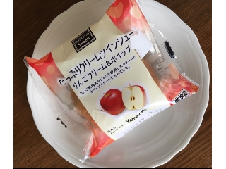 「ヤマザキ たっぷりクリームツインシュー りんごクリーム＆ホイップ 袋1個」のクチコミ画像 by 人入人さん