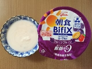 「江崎グリコ 朝食BifiX ヨーグルト フルーツプルーン カップ330g」のクチコミ画像 by MOKAさん