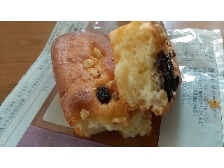 「ミニストップ MINISTOP CAFE くるみとレーズンのもち食感ケーキ」のクチコミ画像 by ふじつぼだんきさん