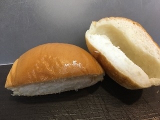 「ヤマザキ 薄皮 ココナッツクリームパン 袋5個」のクチコミ画像 by mnhsママさん