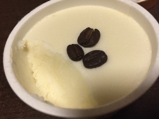 「珈琲実験室 COFFEE ICE CREAM 純白のミルクコーヒー カップ80ml」のクチコミ画像 by レビュアーさん