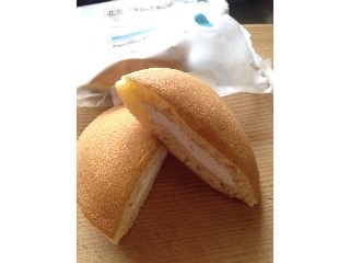 「セブンプレミアム 北海道クリームチーズパンケーキ 袋2個」のクチコミ画像 by ポロリさん