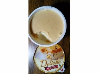 「グリコ デリチェ 濃厚ベイクドチーズケーキ＆レアチーズアイス カップ140ml」のクチコミ画像 by たむこーさん