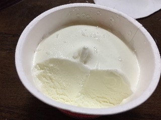 「森永製菓 おっとっとアイス カップ100ml」のクチコミ画像 by RiNaさん