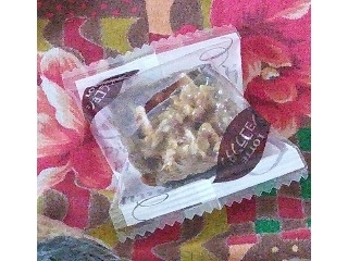 「ロッテ ショコランタン 林檎のカラメリゼ 箱8個」のクチコミ画像 by パン大好きさん