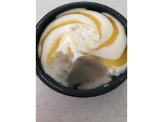 「ロッテ 濃厚クリームチーズアイス レモン＆クッキー カップ120ml」のクチコミ画像 by なしこさん