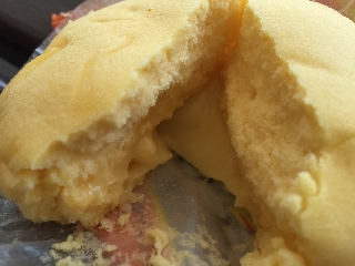 「第一パン 森のたまごの蒸しケーキ カスタード風味クリーム入り 袋1個」のクチコミ画像 by レビュアーさん