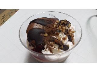 「ローソン Uchi Cafe’ SWEETS チョコレートパフェ カップ1個」のクチコミ画像 by レビュアーさん