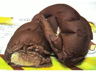 「ヤマザキ LOOK チョココロネ バナナホイップ＆チョコホイップ 袋1個」のクチコミ画像 by つなさん