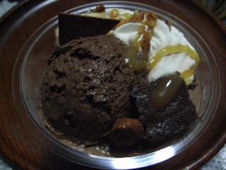 「ローソン Uchi Cafe’ SWEETS チョコレートパフェ カップ1個」のクチコミ画像 by のあ.さん