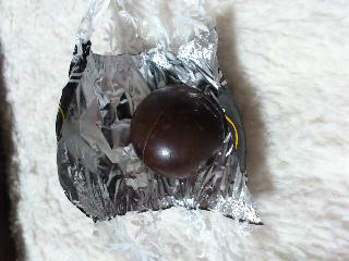「リンツ リンドール ビター 袋60g」のクチコミ画像 by chocolate-loveさん