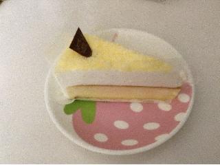 「ローソン Uchi Cafe’ SWEETS ダブルチーズケーキ パック2個」のクチコミ画像 by レビュアーさん