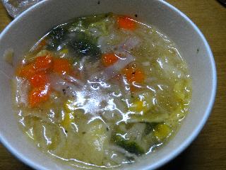 「ファミリーマート 彩りfamimaDELI 1／2日分の野菜が摂れるスープ」のクチコミ画像 by きなこさん