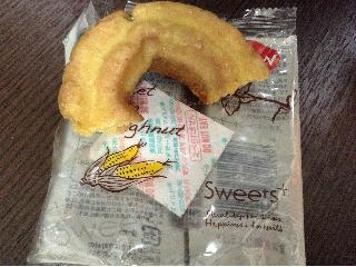 「ファミリーマート Sweets＋ スイートコーンドーナツ 袋1個」のクチコミ画像 by レビュアーさん
