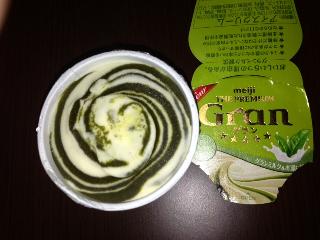 「明治 GRAN ミルク＆お濃い抹茶 カップ121ml」のクチコミ画像 by ラクスCさん