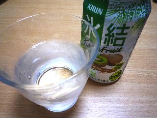 「KIRIN チューハイ 氷結 キウイフルーツ 缶350ml」のクチコミ画像 by chihorinさん