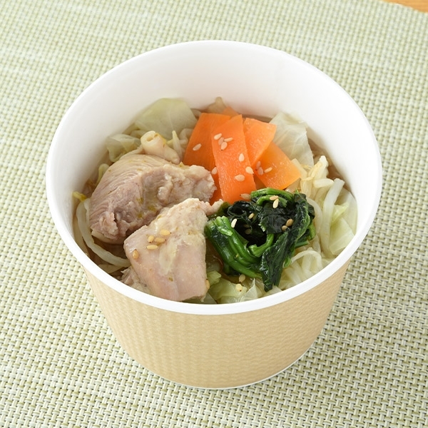 柚子胡椒香る鶏肉と野菜の和風スープ