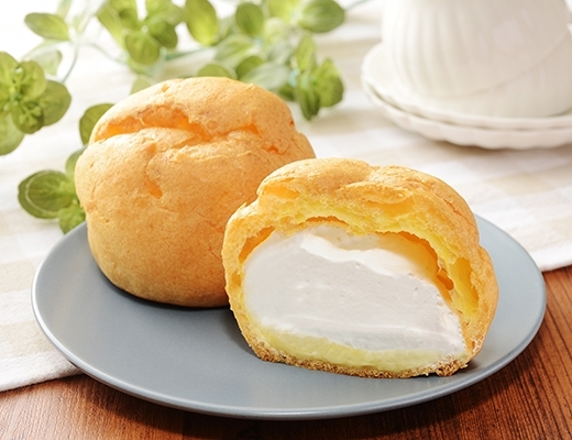 【高評価】「ホイップクリームとカスタードクリームがと... ローソン Uchi Cafe’」のクチコミ・評価 ウナギミント333さん