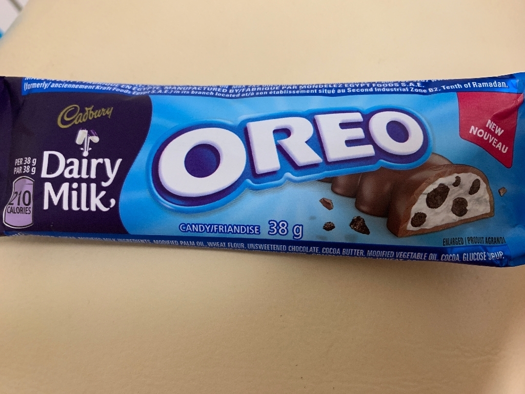 【高評価】「ぽこぽこシリーズ⸜(*ˊᗜˋ*)⸝オレオチョコバー🍫 キャドバリー デイリーミルク オレオチョコバー」のクチコミ・評価