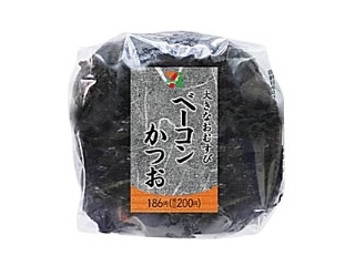 セブン「味付海苔おにぎり 具たっぷり！鶏そぼろ」ほか：新発売のコンビニおにぎり