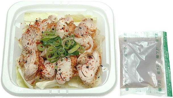 ぽん酢で食べる蒸し鶏キャベツ