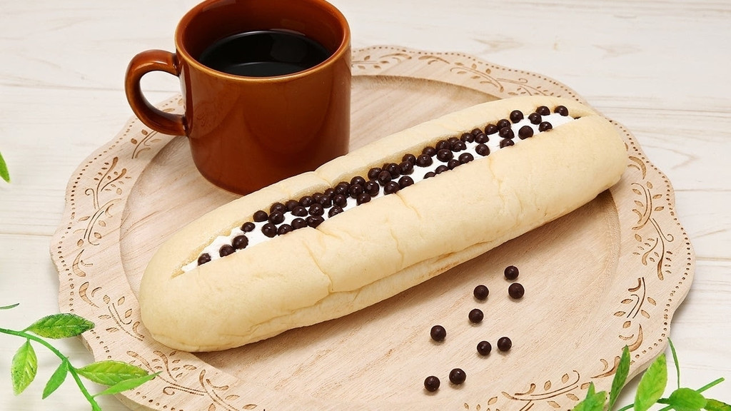 ローソンストア100 ふわふわロールパン パフチョコ＆ホイップ（ローソンストア100）コンビニオリジナル/コンビニサンドイッチ・コンビニパンの ...