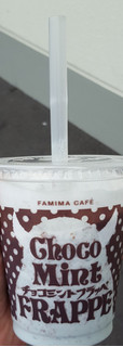 「ファミリーマート FAMIMA CAFE チョコミントフラッペ」のクチコミ画像 by Hiyuriさん