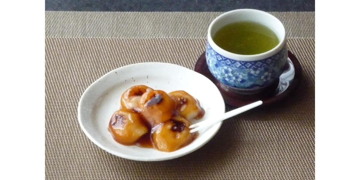 セブンから“食べて極楽”「みたらし団子」地域それぞれ五種の味 | もぐ