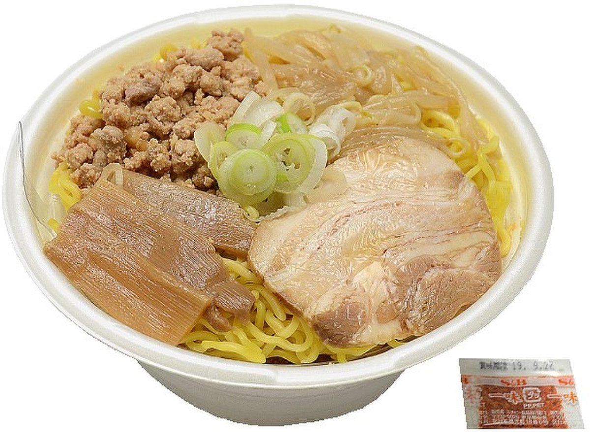 中評価 セブン イレブン すみれ監修 札幌濃厚味噌ラーメン 製造終了 のクチコミ 評価 カロリー 値段 価格情報 もぐナビ