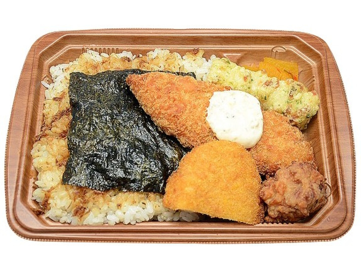 高評価 セブン イレブン おかかたっぷり海苔弁当 麦飯のクチコミ 評価 カロリー 値段 価格情報 もぐナビ