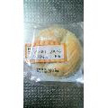 サークルKサンクス おいしいパン生活 白いカマンベールチーズのパン 商品写真 1枚目