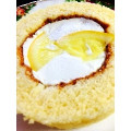 ローソン Uchi Cafe’ SWEETS プレミアム 塩とレモンのロールケーキ 商品写真 4枚目