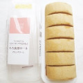 ローソン Uchi Cafe’ SWEETS もち食感ロール プリンクリーム 商品写真 5枚目