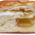 神戸屋 EUROPEAN EXCEED白桃と練乳クリームのパン 商品写真 1枚目