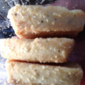 セブンプレミアム セブンカフェ 黒胡椒香る濃厚チーズクッキー 商品写真 2枚目