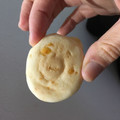 ファミリーマート ひと口もち食感チーズ 北海道産ナチュラルチーズ使用 商品写真 5枚目