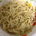 日清食品 旨塩だれ焼うどん ゆず胡椒仕立て 商品写真 3枚目