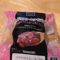 ヤマザキ たっぷりクリームツインシュー 桜風味クリーム＆つぶあんホイップ 商品写真 2枚目