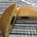 リョーユーパン 北海道小豆餡＆十勝チーズのホットケーキ 商品写真 1枚目